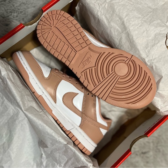 BNWT - With Nike Receipt - Picture 3 of 3